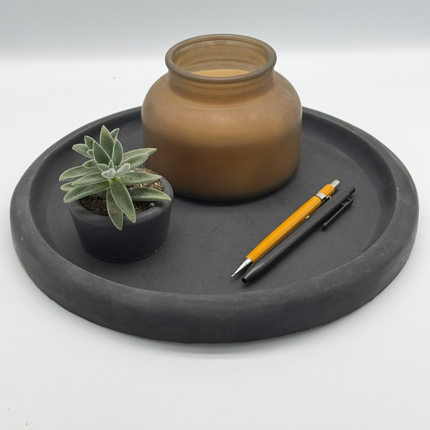 Circular Concrete Tray – Minimalist & Functional